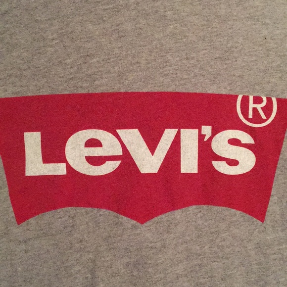 ✨SALE 2/$15 LEVI’S✨ | Red tab trademark T-shirt - Picture 5 of 8
